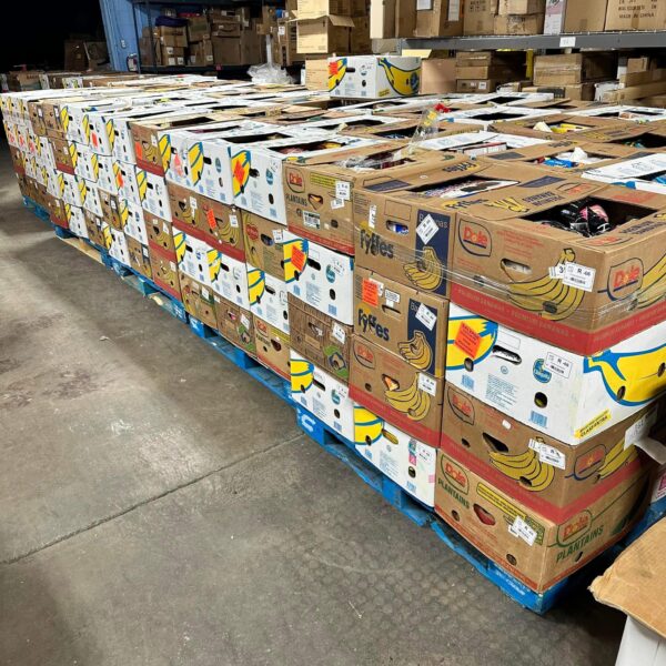 Food pallet in Banana Boxes